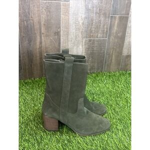 Violet & Red Women's Suede Ankle Boots Olive Green Size 7.5 Block Heel